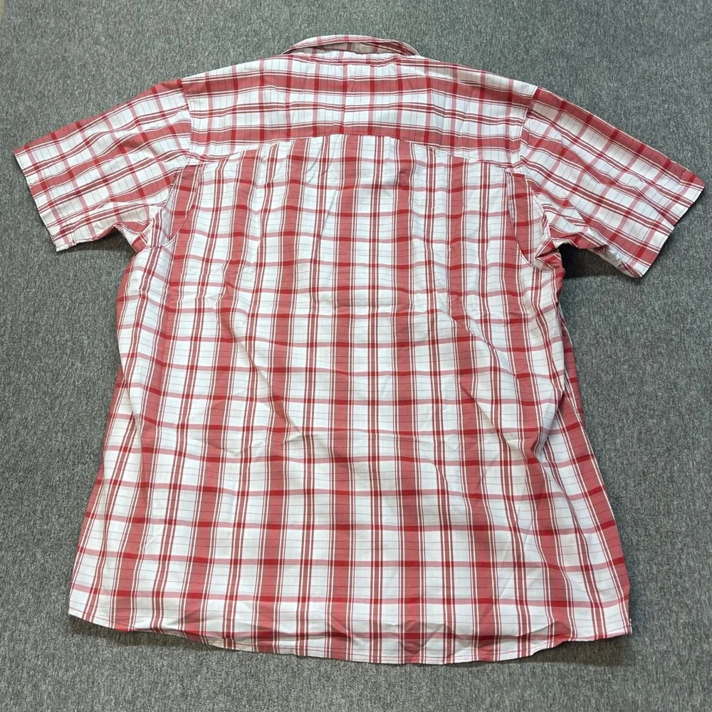 The North Face Mens XL Red White Plaid Short Sleeve Hiking Button Down Shirt